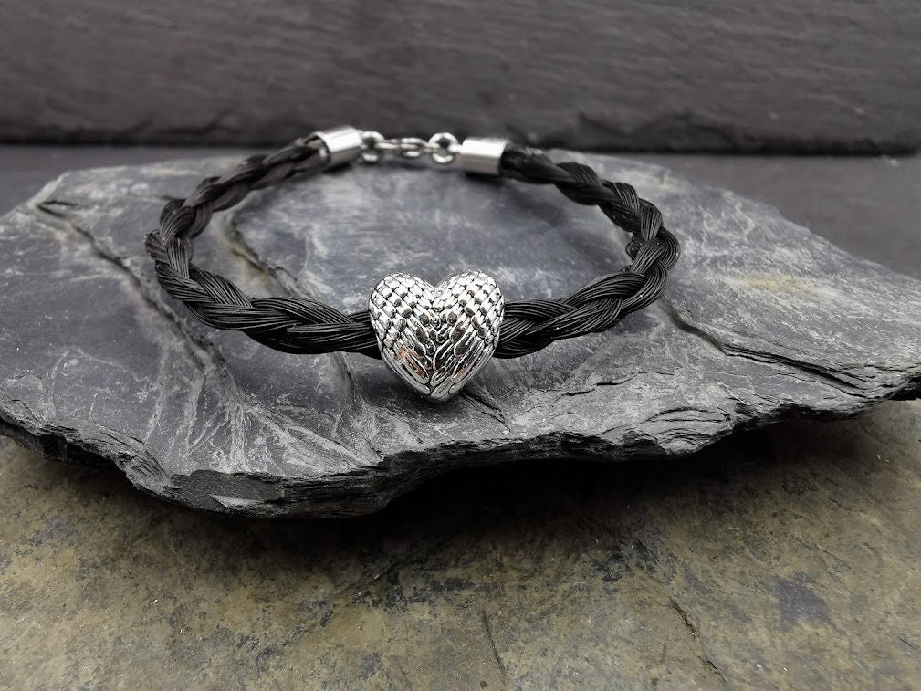 Pferdehaararmband mit Flügelperle