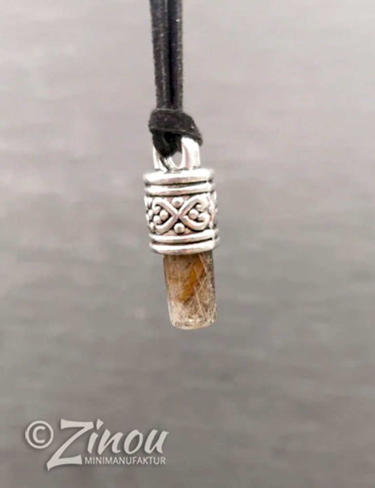 Bijoux en poils d'animaux, amulettes, bâtons avec fourrure, cendres, cheveux, boucles de bébé, cordon ombilical, collier, souvenir, appelant d'anges