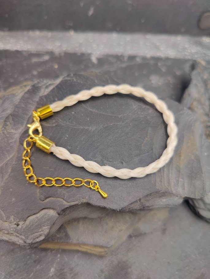 Horsehair bracelet Fly-with-me, animal hair jewelry, horsehair, tail, bracelet, memory, pony,