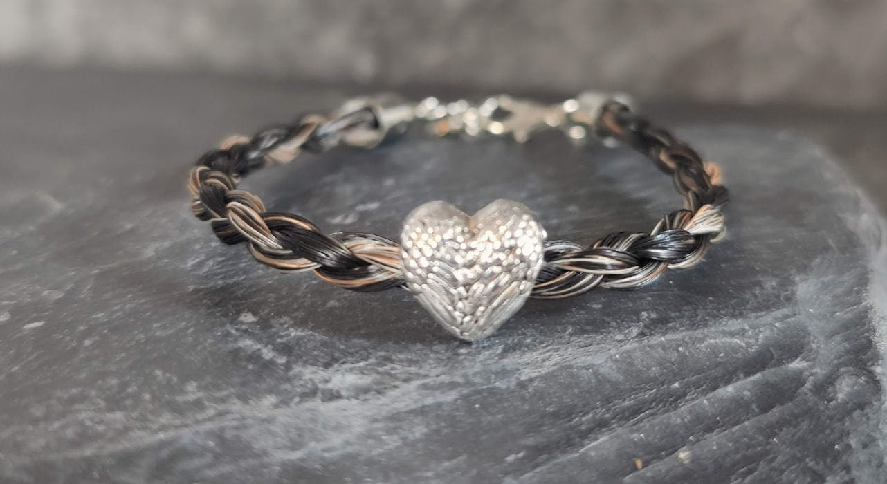 Pferdehaararmband mit Flügelperle
