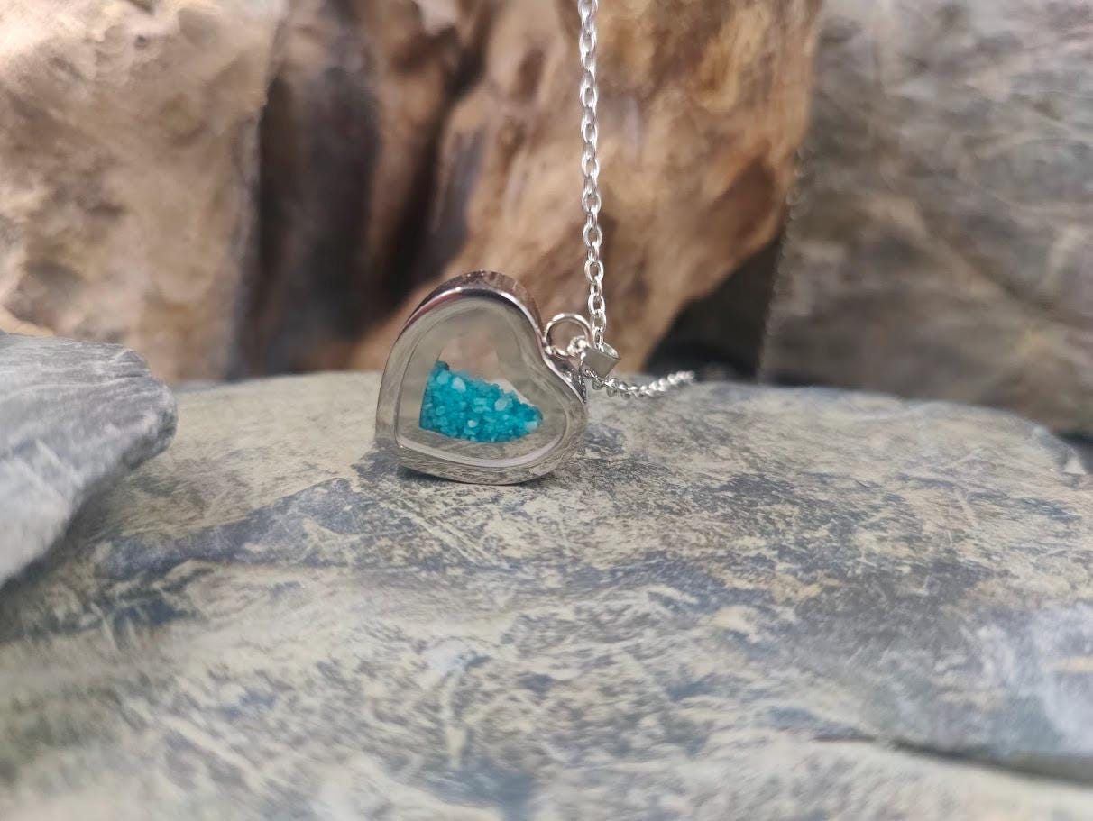 Heart, amulet, locket, ashes, fur, glass pendant, animal hair jewelry, DIY to fill yourself