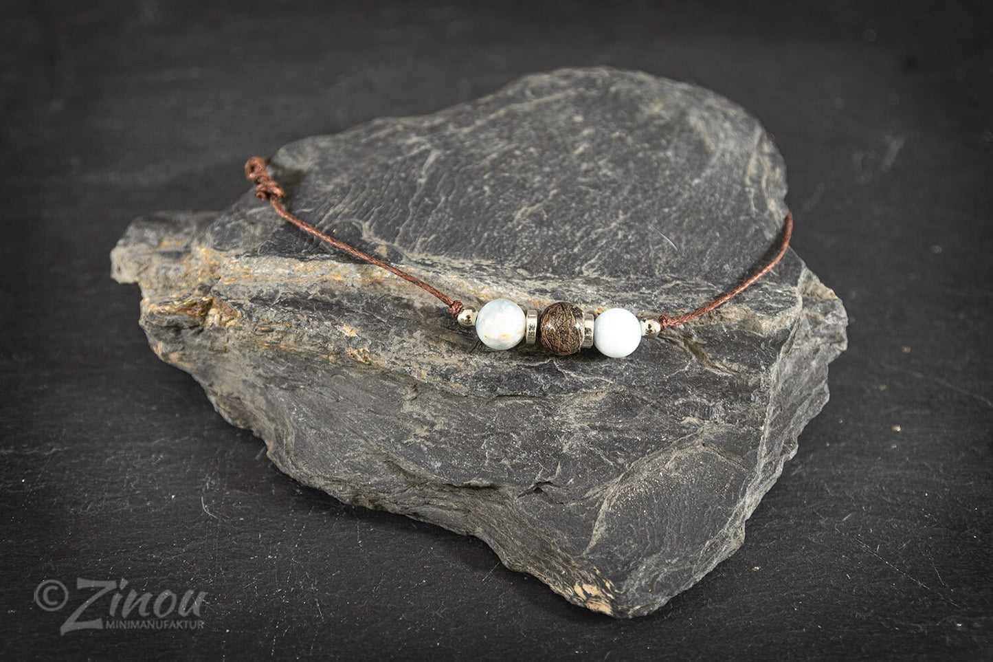 Armband Feder mit Halbedelsteinen