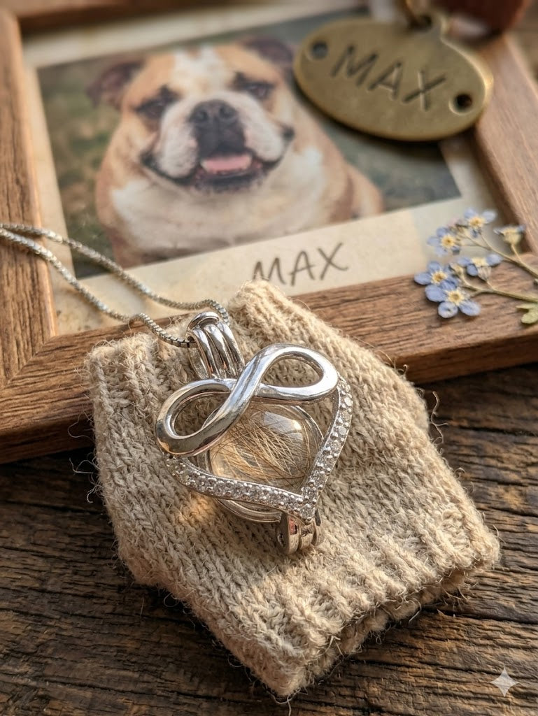Engelsrufer Infinity animal hair jewelry pearl filled with fur, hair or ashes.