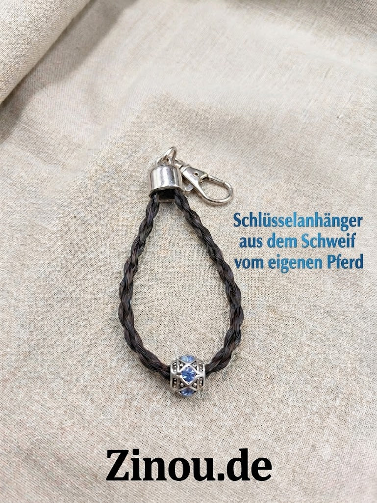 Schlüsselanhänger vom eigenen Pferd oder Pony mit Edelstahlperle mit blauen Steinen