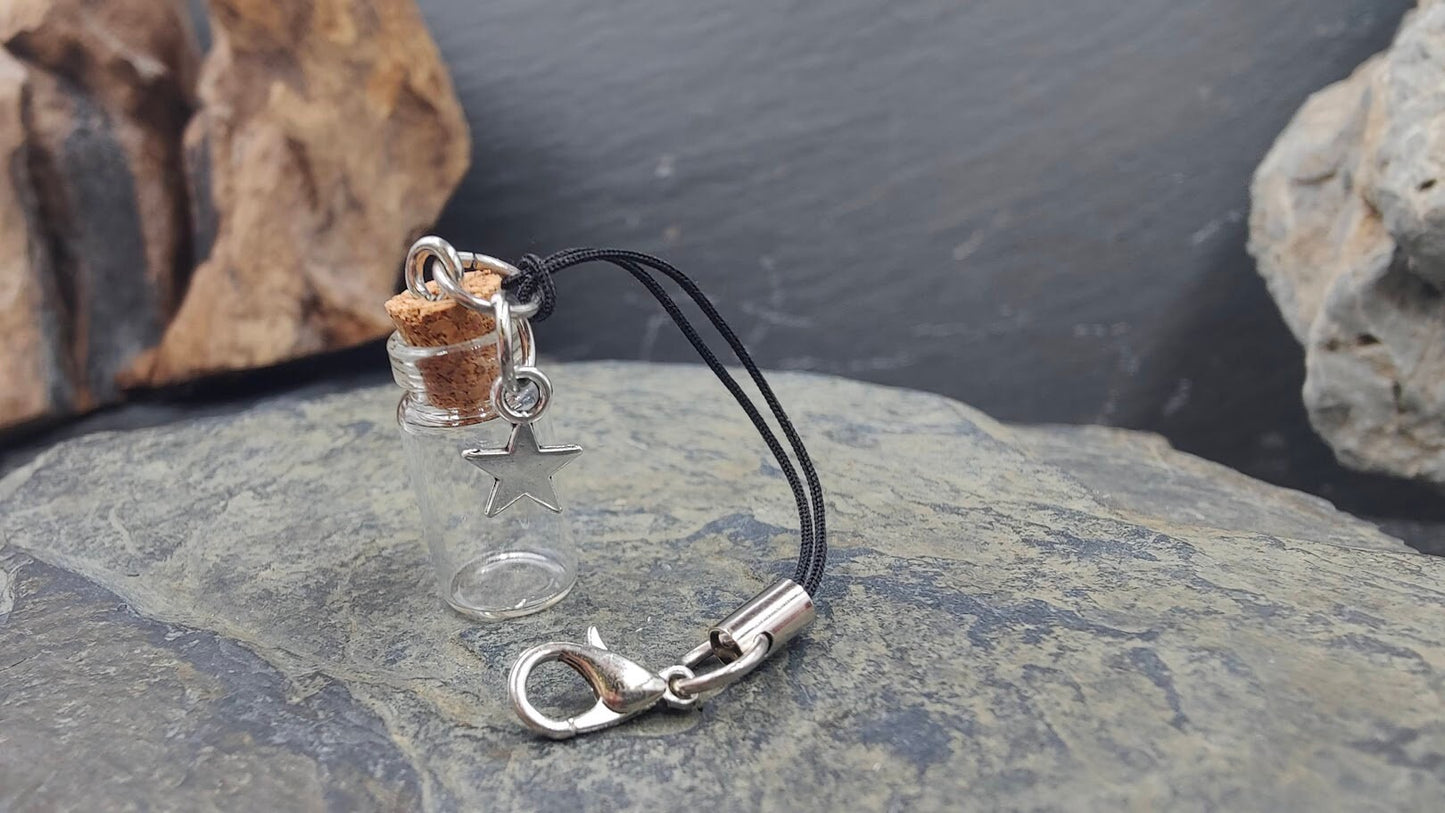 Phiole, Fläschchen mit Buchstaben Charm zum selber füllen